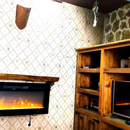 Ruralrut En El Tiemblo Precios Especiales A Partir De 7 Noches, Wifi, Cabina De Hidromasaje, Aire Acondicionado, Zonas De Bano Naturales Cercanas Exterior photo