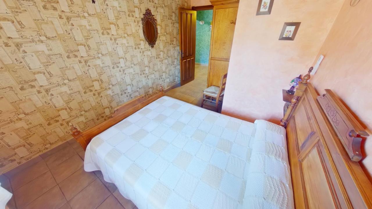 Villa Ruralrut-el Tiemblo Wifi, De Hidromasaje, Aire Acondicionado Y A Pocos Metros De Zonas De Bano Naturales El Tiemblo