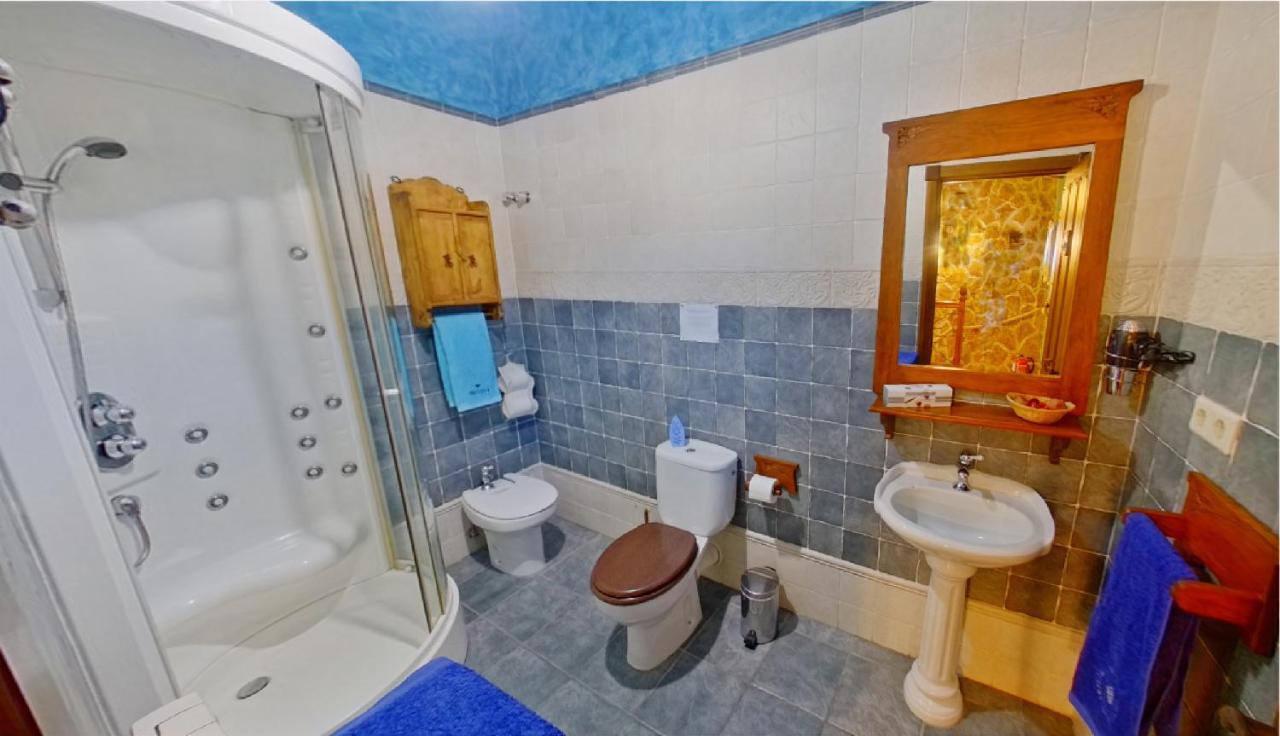 Willa Ruralrut En El Tiemblo Precios Especiales A Partir De 7 Noches, Wifi, Cabina De Hidromasaje, Aire Acondicionado, Zonas De Bano Naturales Cercanas