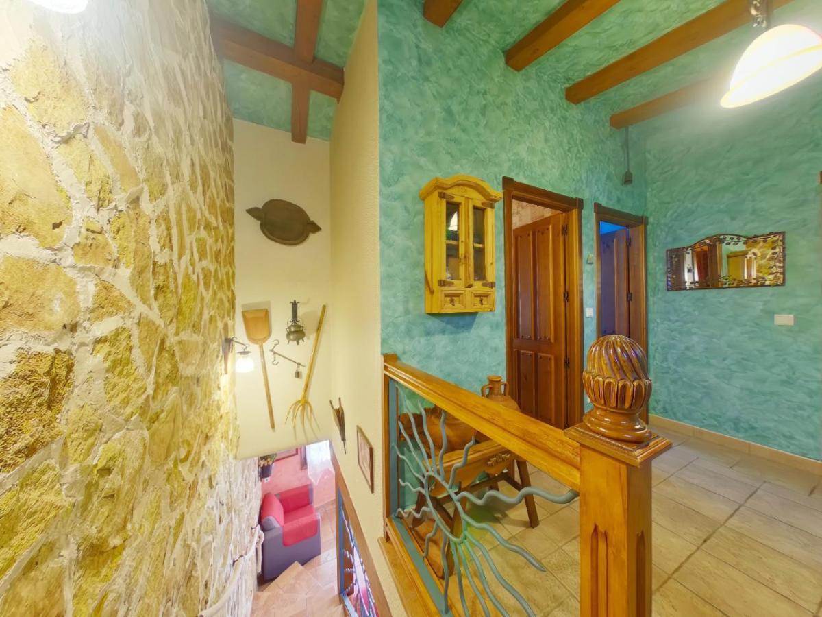 Ruralrut En El Tiemblo Precios Especiales A Partir De 7 Noches, Wifi, Cabina De Hidromasaje, Aire Acondicionado, Zonas De Bano Naturales Cercanas Willa